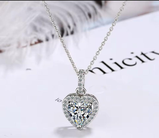 925 Sterling Silver Zircon Heart Pendant